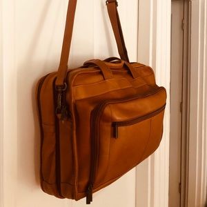 Edmond leather expandable bag